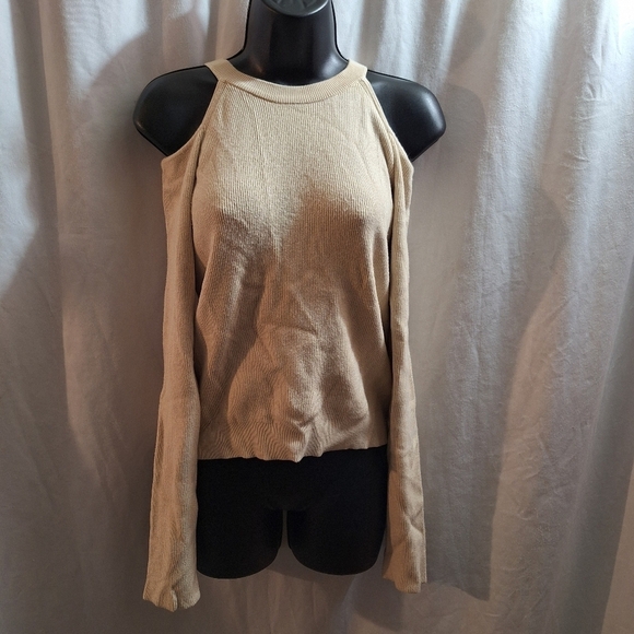 Forever 21 cold shoulder sweater size large - Picture 1 of 5